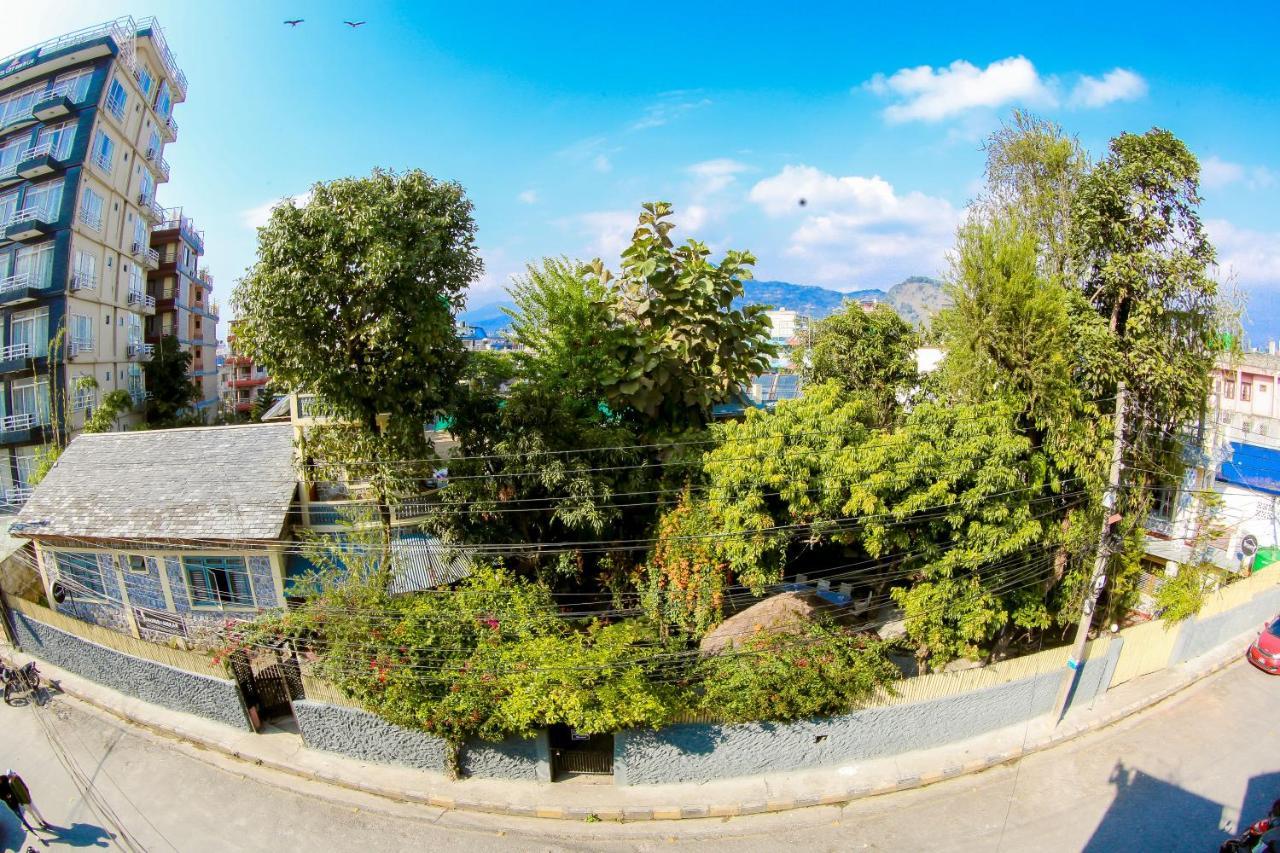 Gaurishankar Backpackers hostel Pokhara Exterior foto